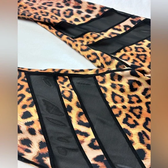 Do you even cheetah print leggings with sheer cut outs - Picture 2 of 6
